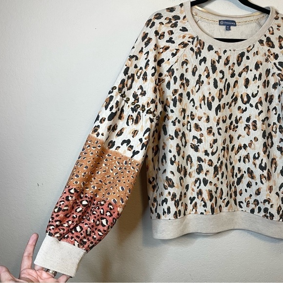 Democracy Animal Print Puff Sleeve Soft Comfy Long Sleeve Crewneck Shirt Sz MED - Picture 5 of 11